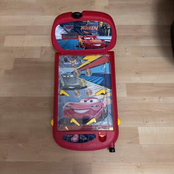 Cars flipperkast met score telling beschikbaar voor biedingen