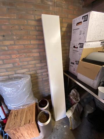 Gratis! Wand plank Ikea 190 x 26 cm (zonder bevestiging)