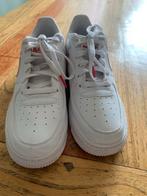 Nike Schoenen - Maat 39 - Z.G.A.N., Kleding | Dames, Schoenen, Ophalen of Verzenden, Zo goed als nieuw, Wit, Sneakers of Gympen