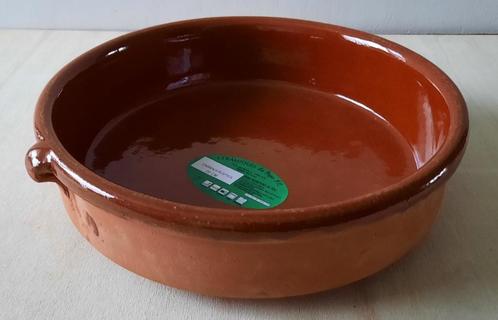 Cassola Rustica 25 cm. Ceramica de Breda, Girona, Spanje, Huis en Inrichting, Keuken | Potten en Pannen, Nieuw, Overige typen