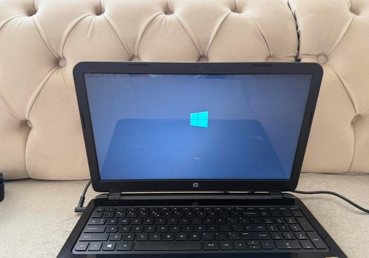 HP 15-r185nd Laptop, Computers en Software, Windows Laptops, Zo goed als nieuw, 15 inch, HDD, 2 tot 3 Ghz, 4 GB, Qwerty, Met videokaart