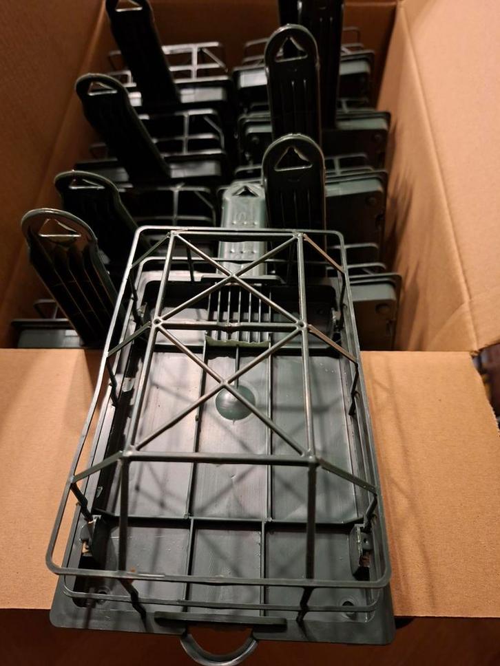 9x Nieuwe Oase Steekschuim Houders, Tuin en Terras, Bloembakken en Plantenbakken, Nieuw, Kunststof, Binnen, Balkon, Tuin, Minder dan 30 cm