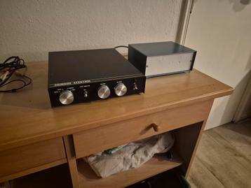 Crimson Elektrik Versterker beschikbaar voor biedingen