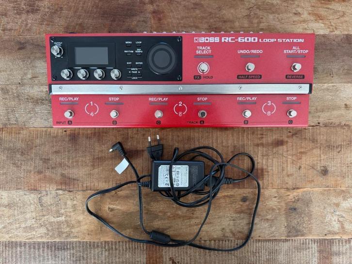 BOSS RC-600 Loop Station, Muziek en Instrumenten, Effecten, Zo goed als nieuw, Overige typen, Ophalen of Verzenden