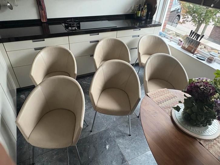 Artifort Megan Leder Beige creme Eetkamerstoelen - 6 stuks, Huis en Inrichting, Stoelen, Gebruikt, Vijf, Zes of meer stoelen, Leer