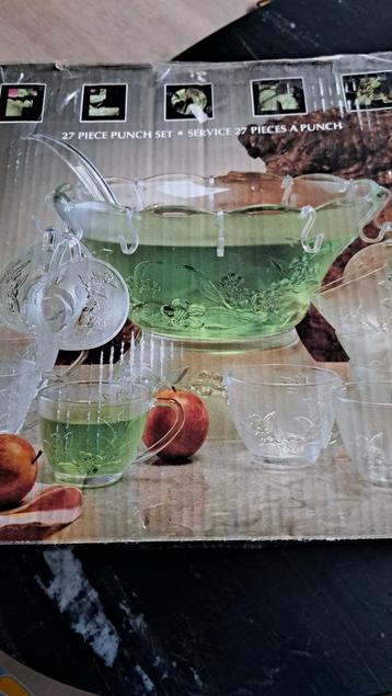 27-Delige Punch Set - Nieuw in Doos beschikbaar voor biedingen