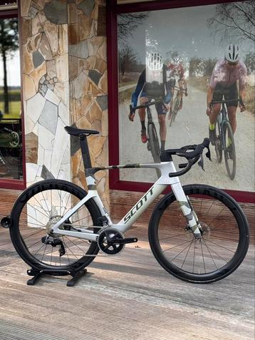 Scott Foil RC 30 maat M  Q36.5 beschikbaar voor biedingen