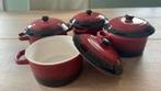4 rood/zwarte ovenschoteltjes/stoofpotjes, Huis en Inrichting, Keuken | Potten en Pannen, Ophalen of Verzenden, Zo goed als nieuw