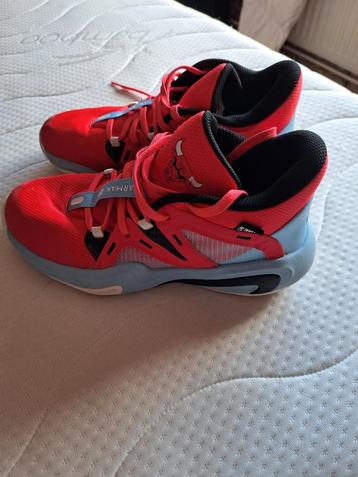 Tamark basketbal sneaker zgan maat40 beschikbaar voor biedingen