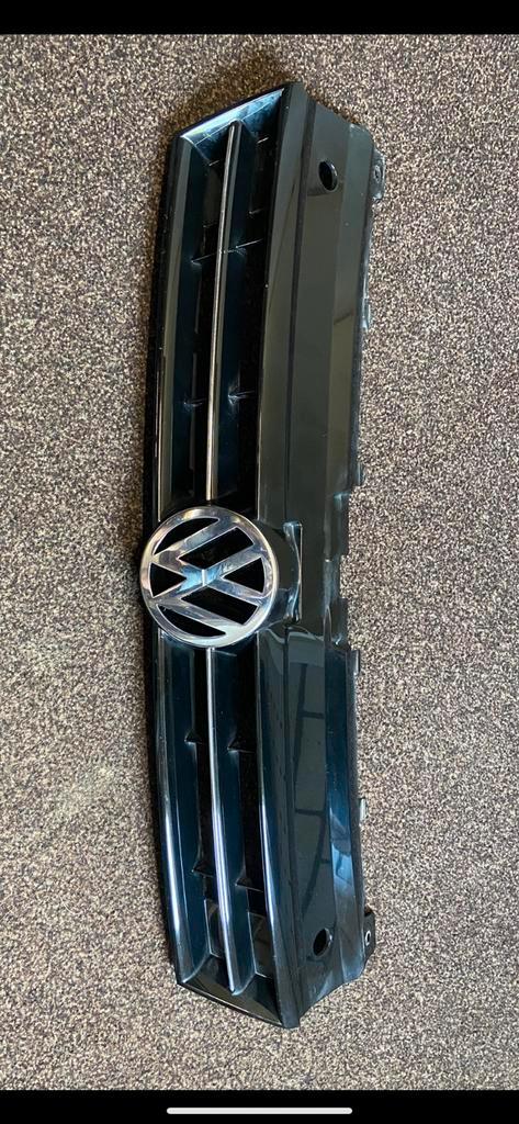 Grill polo 6r 6c R-line Highline, Auto-onderdelen, Carrosserie en Plaatwerk, Bumper, Voor, Ophalen of Verzenden