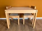 IKEA Kindertafel + twee stoelen, Kinderen en Baby's, Kinderkamer | Tafels en Stoelen, Ophalen, Gebruikt, Tafel(s) en Stoel(en)