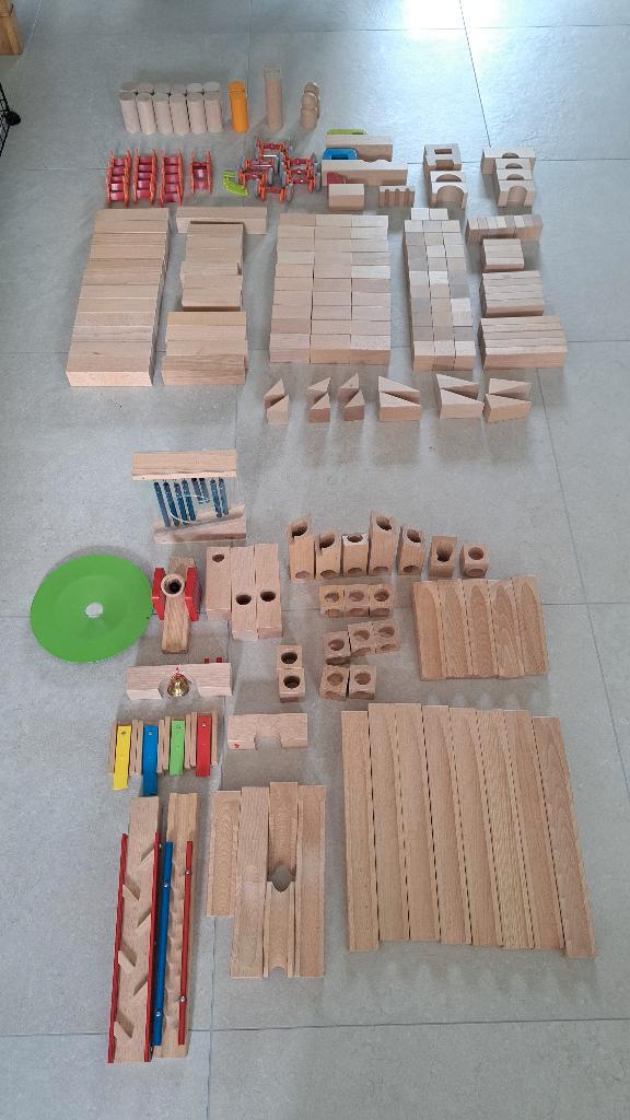 Haba blokken en knikkerbaan met veel extra's, Kinderen en Baby's, Speelgoed | Houten speelgoed, Zo goed als nieuw, Ophalen