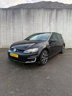 Volkswagen Golf 7 GTE 204pk DSG 2015 Zwart, Auto's, Stof, USB, Euro 6, 4 cilinders