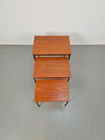 Vintage teak nesting mimiset bijzettafel C Braakman Pastoe, Huis en Inrichting, 45 tot 60 cm, Minder dan 55 cm, N, Metaal of Aluminium