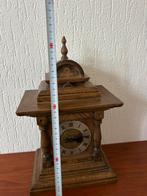 Leuk klokje, op batterijen, eikenhout, Ophalen of Verzenden, Zo goed als nieuw, Analoog, Wekker of Tafelklok