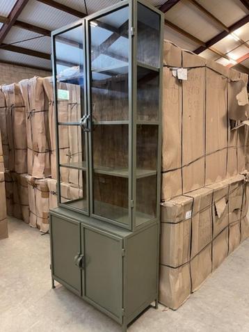 Buffetkast groen metaal glas mooiste uitvoering 95 cm ACTIE beschikbaar voor biedingen