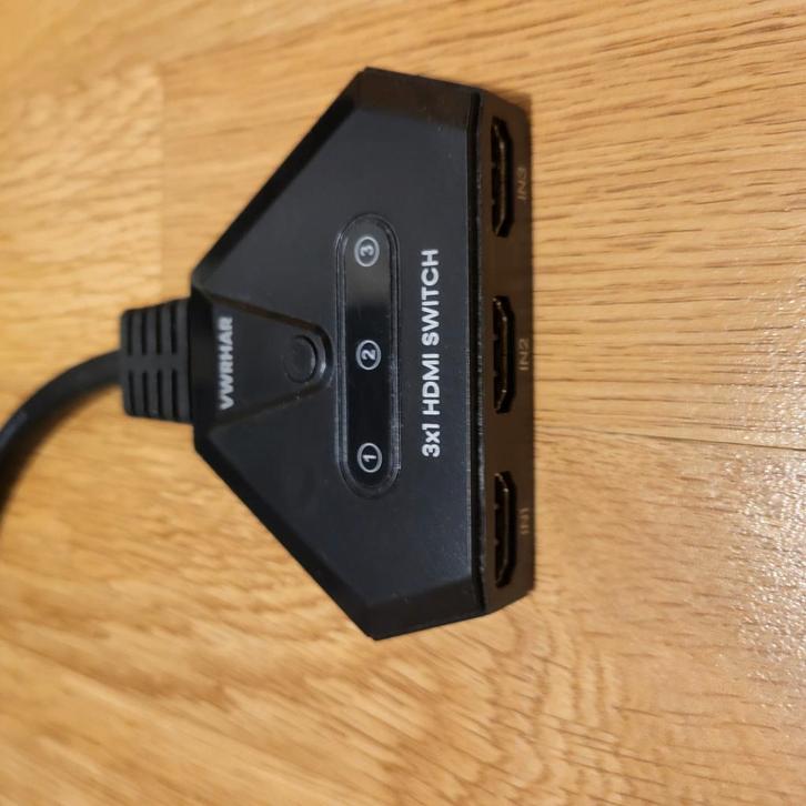 Hdmi splitter 3x1, Audio, Tv en Foto, Converters, Zo goed als nieuw, Ophalen of Verzenden