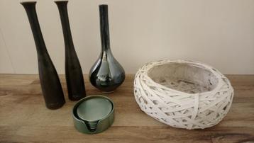 Woondecoratie metallic. Metallic vazen, onderzetters.PTMD. beschikbaar voor biedingen