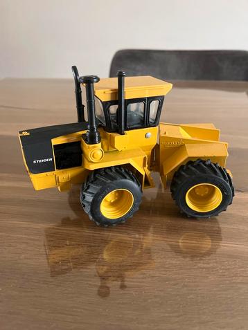 Steiger kniktractor Ertl 1939 beschikbaar voor biedingen