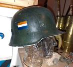 Lot Duitse wo2 o.a.helm insignes huls dolk armband trommel., Verzamelen, Ophalen of Verzenden, Duitsland, Helm of Baret