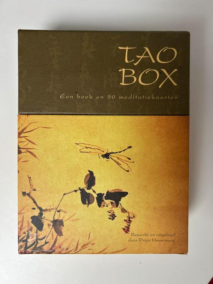 Tao Box, Boeken, Esoterie en Spiritualiteit, Zo goed als nieuw, Overige typen, Tarot of Kaarten leggen, Ophalen of Verzenden