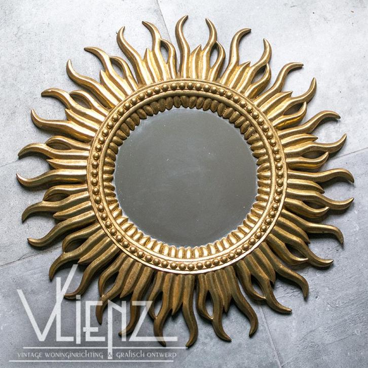 Grote, vintage, retro zonnespiegel Hollywood Regency stijl, Huis en Inrichting, Woonaccessoires | Spiegels, Gebruikt, 50 tot 75 cm