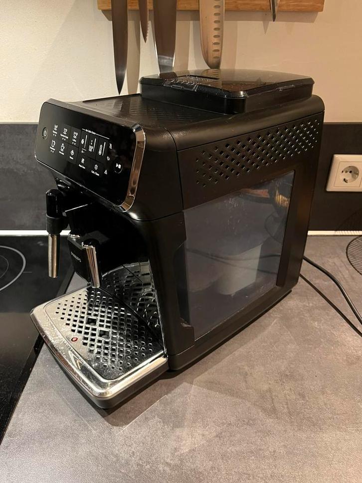 PHILIPS EP3221 serie koffiemachine, Witgoed en Apparatuur, Koffiezetapparaten, Gebruikt, Gemalen koffie, Koffiebonen, Koffiemachine