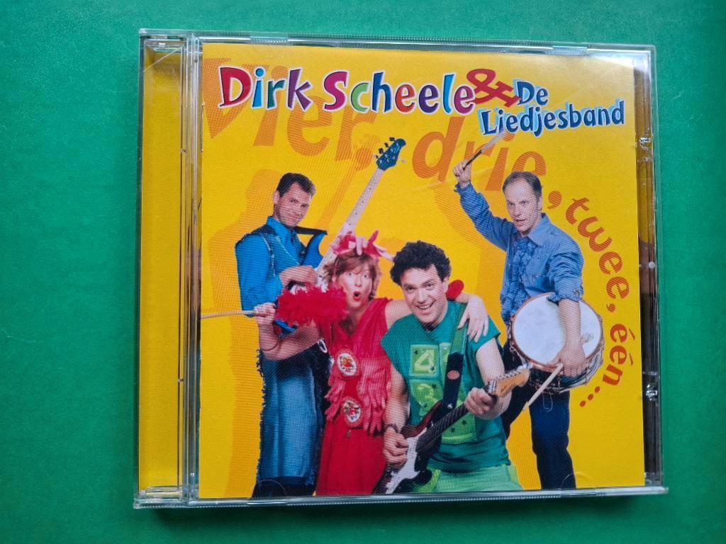 DIRK SCHEELE EN DE LIEDJESBAND - VIER-DRIE-TWEE-EEN, Ophalen of Verzenden, Zo goed als nieuw, 6 tot 9 jaar