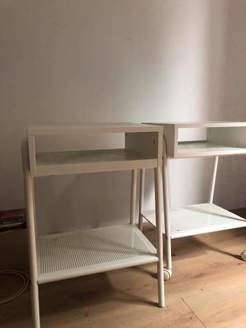 Set van 2 witte nachtkastjes