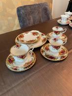 Serviesset Royal Albert - Old Country Rose, Ophalen of Verzenden, Zo goed als nieuw, Porselein, Kop en/of schotel