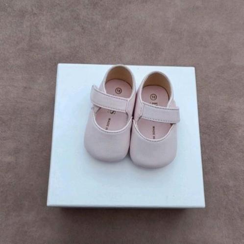 Hugo Boss schoentjes maat 16, Kinderen en Baby's, Babykleding | Schoentjes en Sokjes, Nieuw, Meisje, Schoentjes, Ophalen of Verzenden