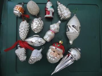 13 oude + vintage glazen kerstballen diverse modellen beschikbaar voor biedingen