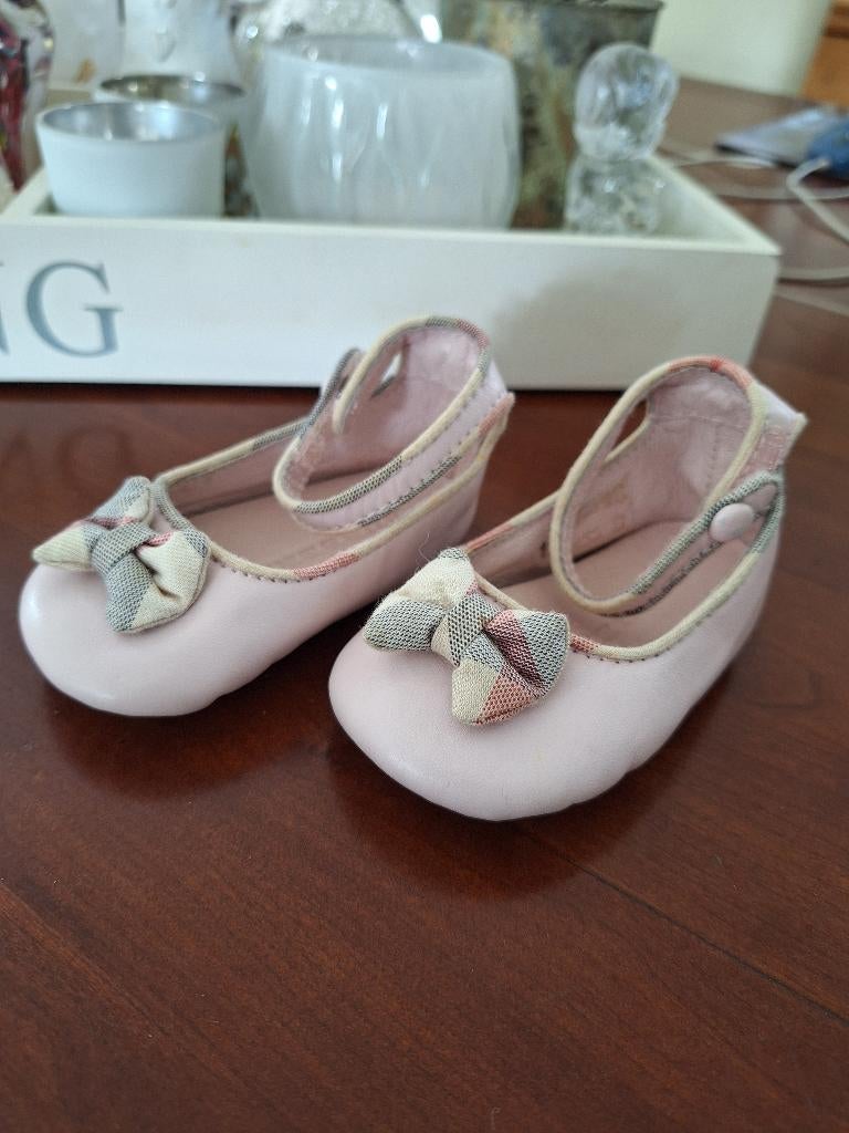 BURBERRY rose ruit schoentjes, Kinderen en Baby's, Schoentjes, Meisje, Ophalen of Verzenden, Zo goed als nieuw
