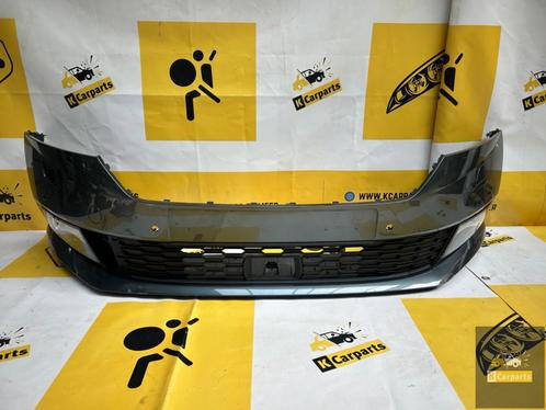 voorbumper Skoda Fabia Facelift bumper KLS PDC 6V0807221F, Auto-onderdelen, Carrosserie en Plaatwerk, Bumper, Skoda, Voor, Gebruikt