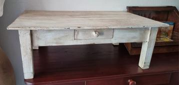 Brocante oud Frans mini tafeltje of verhoging 20 cm hoog  beschikbaar voor biedingen