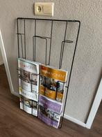 Magazine rek Puhlman, Huis en Inrichting, Woonaccessoires | Krantenbakken en Lectuurbakken, Ophalen of Verzenden, Zo goed als nieuw
