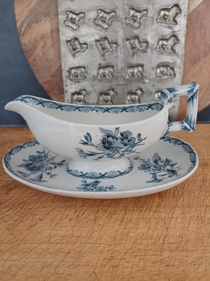 Antieke Franse Sauciere van Sarregeumines U&S decor Pretoria, Antiek en Kunst, Antiek | Servies los, Verzenden