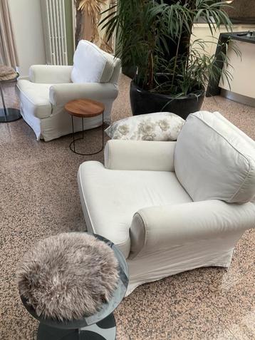 Twee IKEA fauteuils 