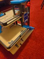 Speelgoed garage met lift, tankstation en helikopterplatform, Ophalen, Zo goed als nieuw