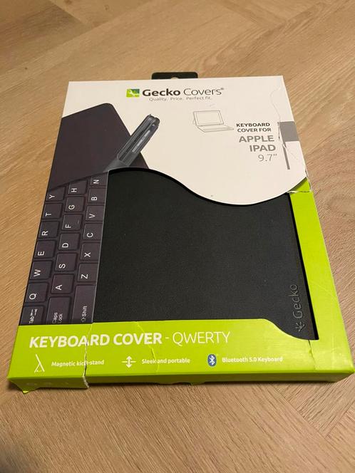 Apple iPad 9.7 (2017/2018) Keyboard Cover (QWERTY), Computers en Software, Tablet-hoezen, Zo goed als nieuw, 10 inch, Ophalen of Verzenden