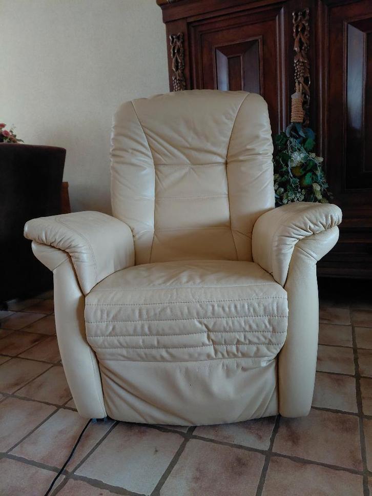Relax fauteuil Himolla, Huis en Inrichting, Fauteuils, Gebruikt, Leer, 50 tot 75 cm, 75 tot 100 cm, Ophalen