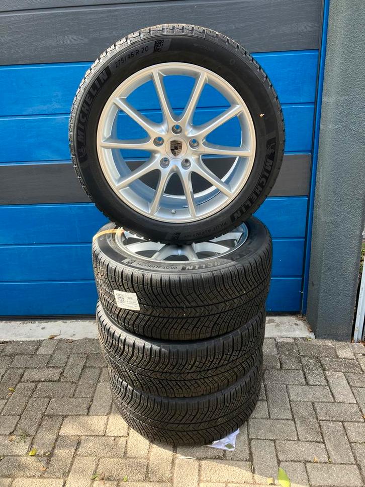 20 inch originele Porsche Cayenne 9Y velgen met winterband., Auto-onderdelen, Banden en Velgen, Banden en Velgen, Winterbanden