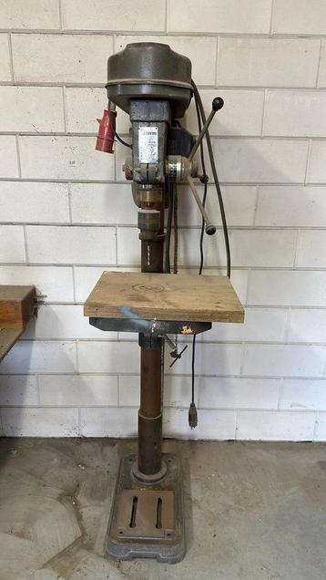 Ferm Kolomboormachine  beschikbaar voor biedingen