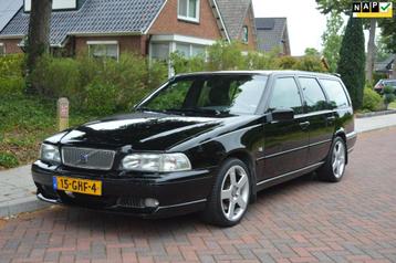 Volvo V70 2.4 R AWD 250PK 7-persoons voll dealer onderh beschikbaar voor biedingen