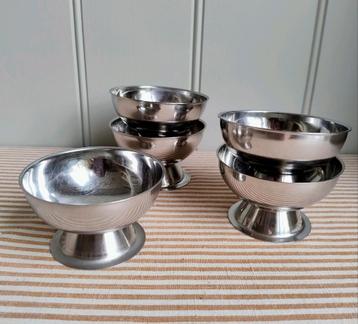 Vintage! Prachtig set 5x rvs coupe schaaltje beschikbaar voor biedingen