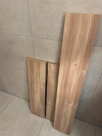 3 zwevende planken.