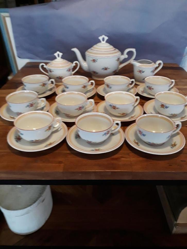 Engels theeservies van rond 1930, Antiek en Kunst, Antiek | Servies compleet, Ophalen