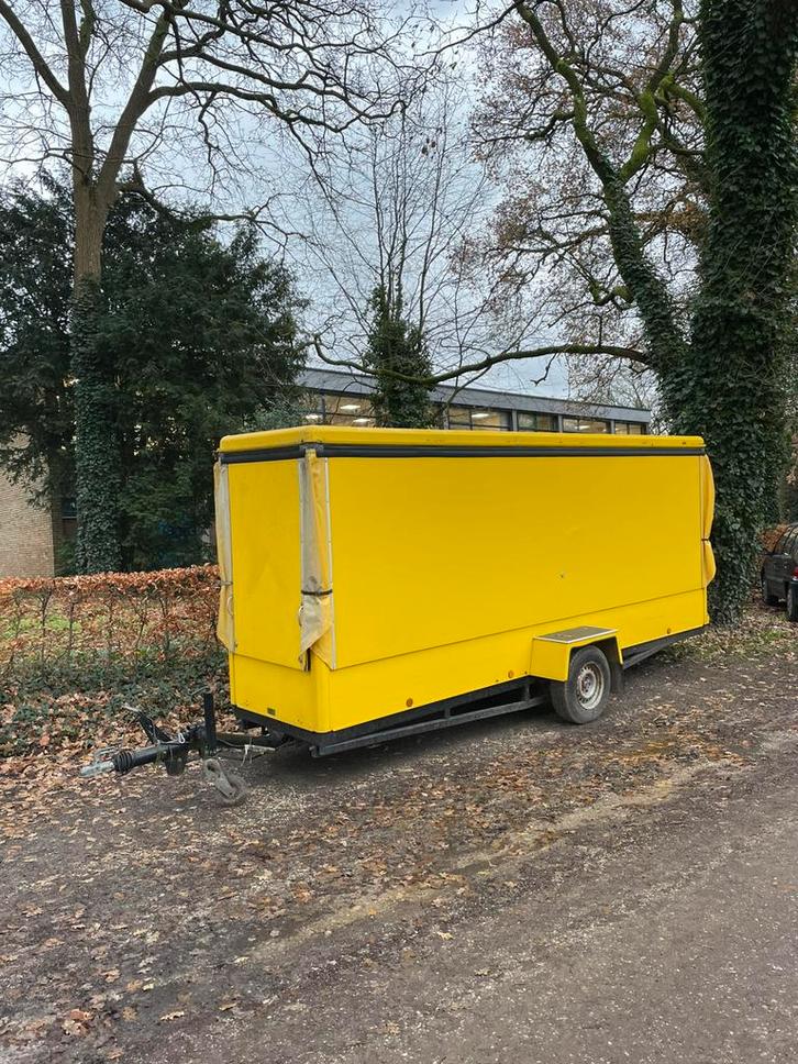 markavan Tamhart, 5 meter in nieuwstaat, Zakelijke goederen, Partijgoederen en Retail | Verkoopwagens, Ophalen