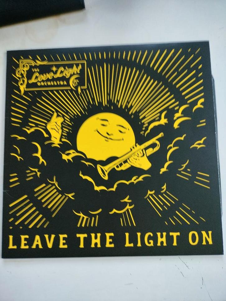 Blues THE LOVE LIGHT ORCHESTRA : LEAVE THE LIGHT ON, Cd's en Dvd's, Vinyl | Jazz en Blues, Zo goed als nieuw, Blues, 1980 tot heden