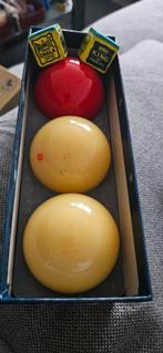 Biljartballen Set met Krijt, Sport en Fitness, Biljarten en Poolen, Ophalen of Verzenden, Gebruikt, Keu of Ballen